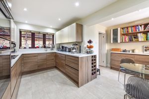 Kitchen- click for photo gallery